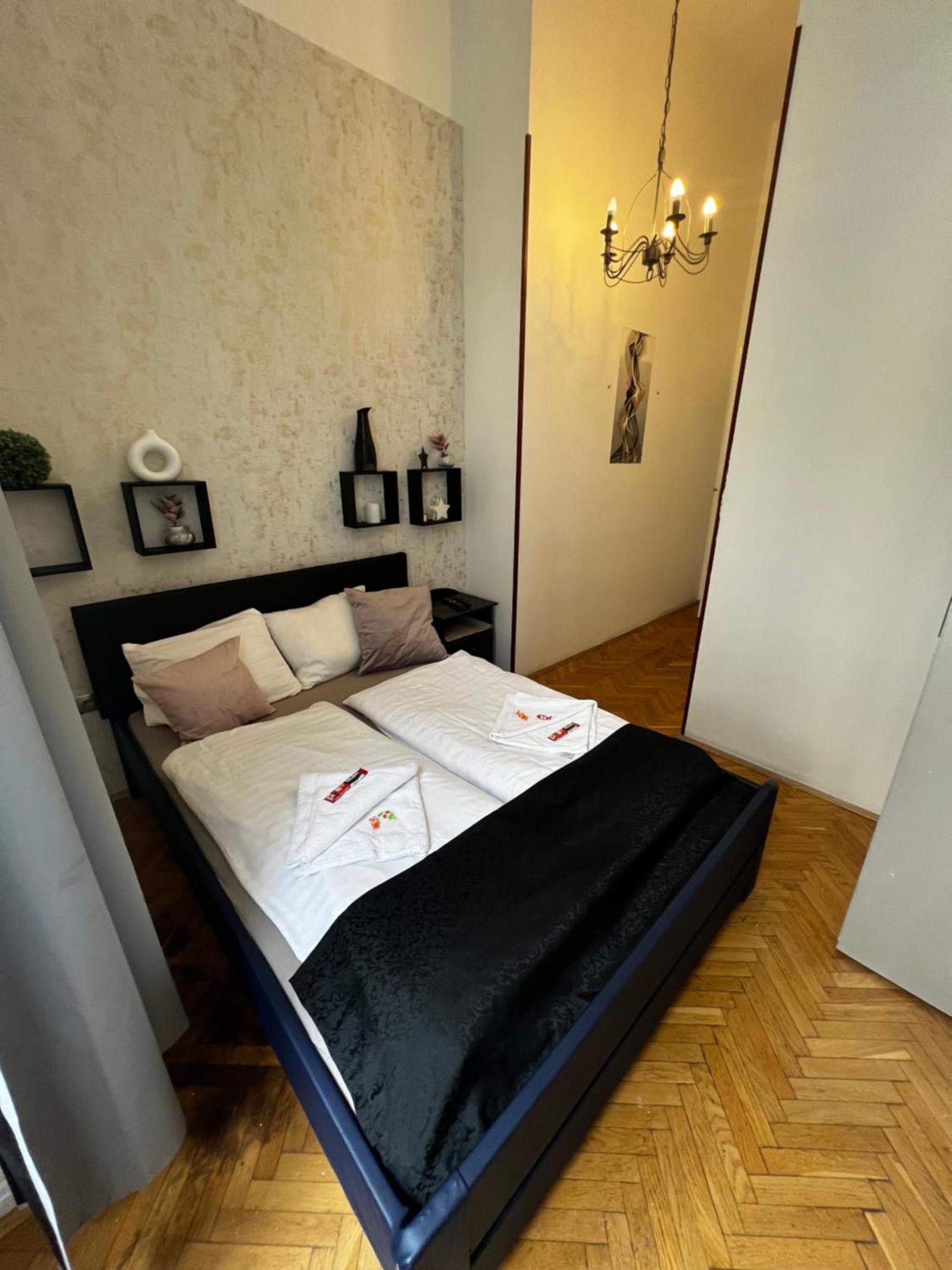 Spring Roses Downtown Boutique Hotel Budapest Exterior foto